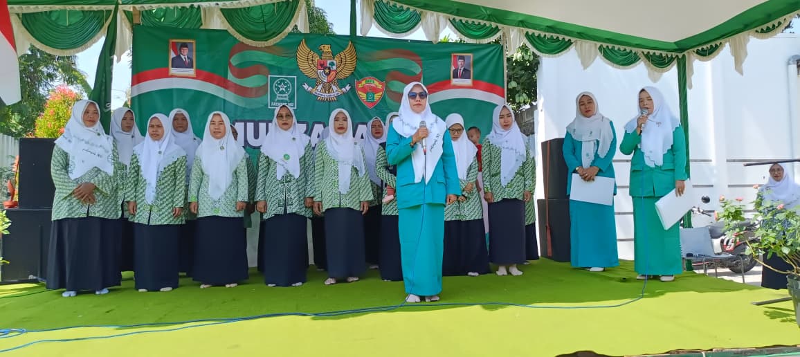 Pelantikan PR Fatayat NU Kambangan: Sahabat Purwanti Resmi Nahkodai, Berlangsung Bersamaan dengan Mudzakaroh PAC Lebaksiu