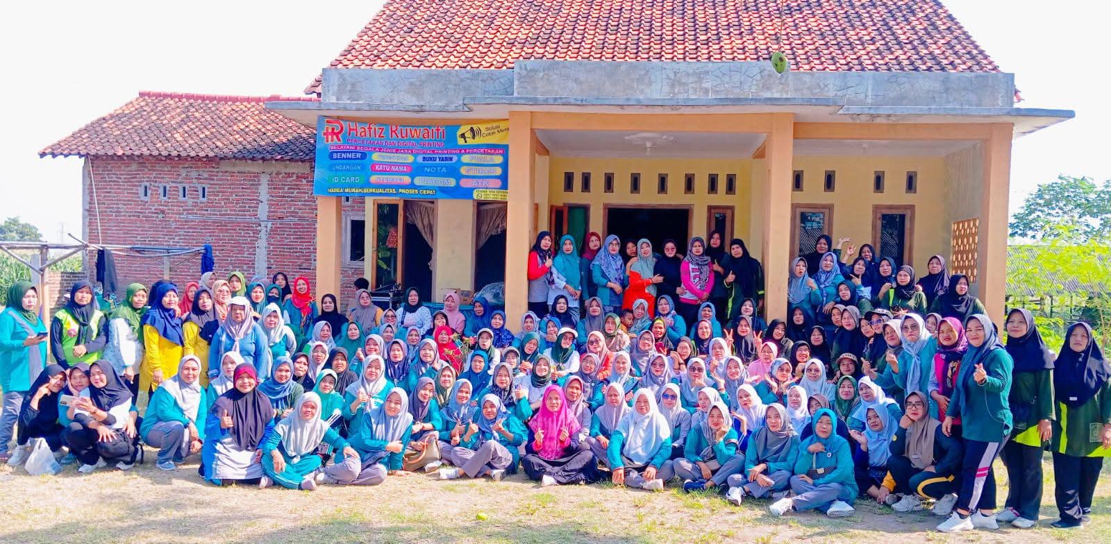 Minggu Sehat, Senam Bersama Bareng PAC Fatayat NU Lebaksiu di Mejasem