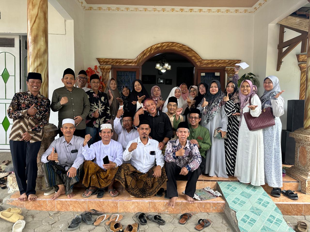 Jam’iyatul Hujjaj Ziyadatul Khoir Gelar Pertemuan ke-3 di Rumah H. Haromain dan Hj. Masnunah