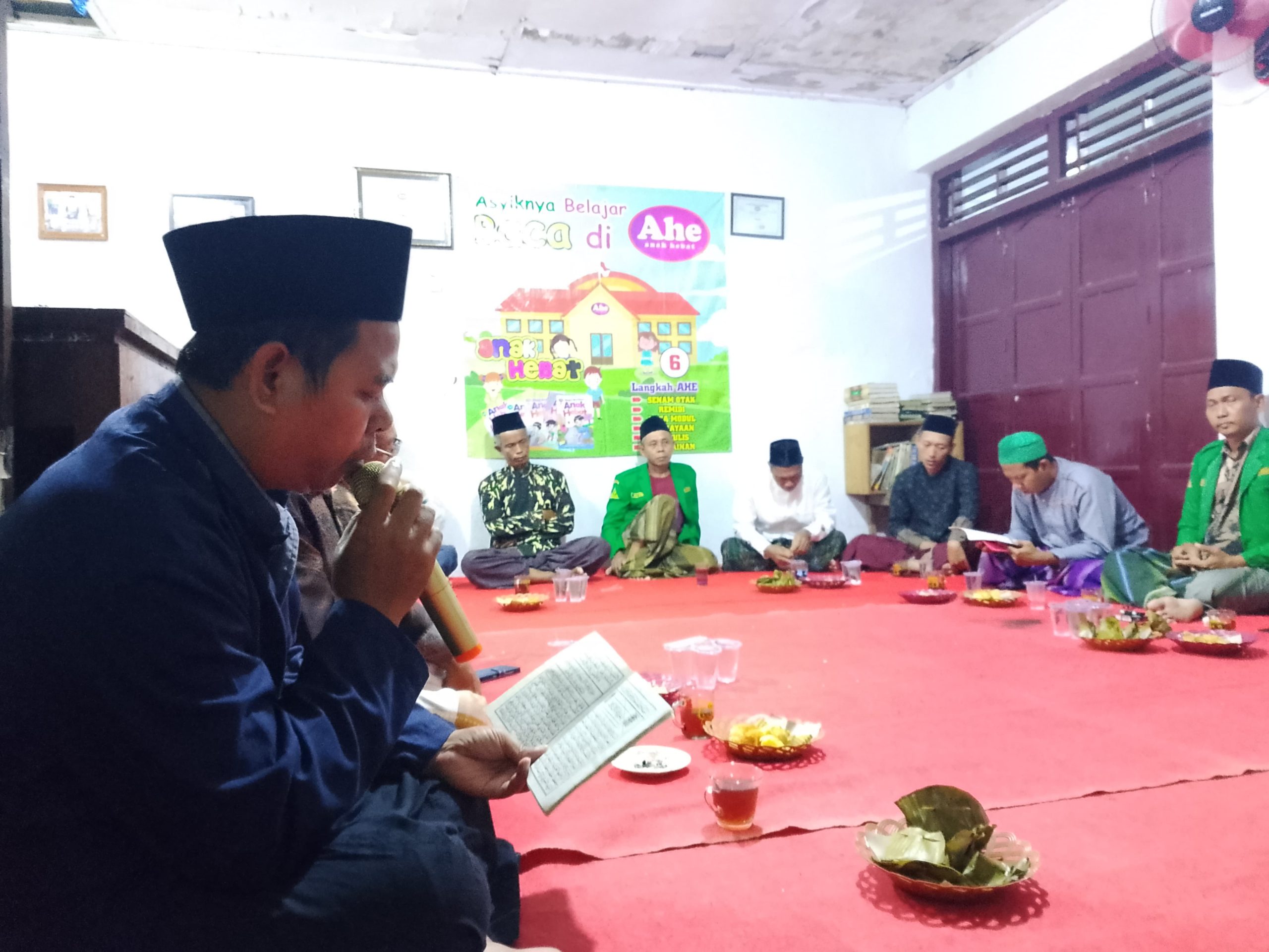 Istiqomah 8 Tahun, Rijalul Ansor Ranting Timbangreja Kulon Hidupkan Malam Senin dengan Zikir dan Ngaji Kitab Kuning